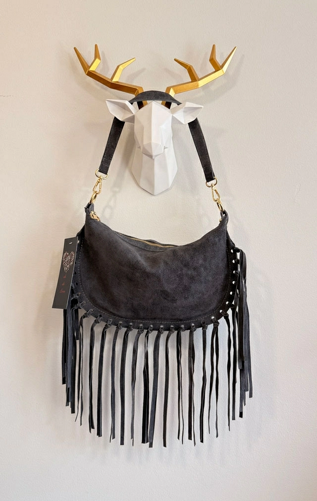 BOLSO DE PIEL GRIS CON FLECOS BOLSO DE PIEL GRIS CON FLECOS