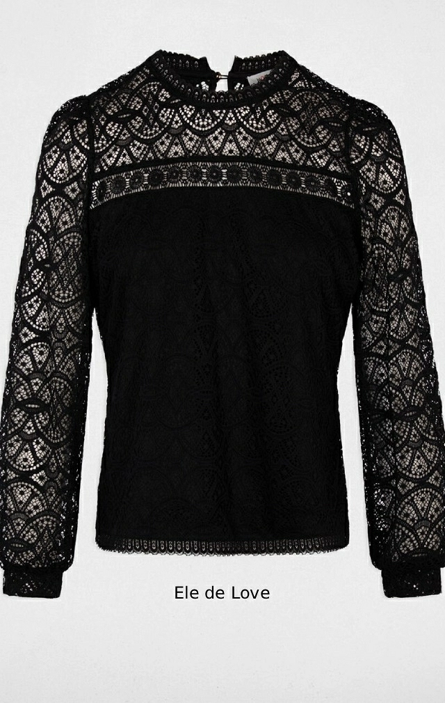 CAMISETA DE ENCAJE CON ESPALDA TRANSPARENTE CAMISETA DE ENCAJE CON ESPALDA TRANSPARENTE