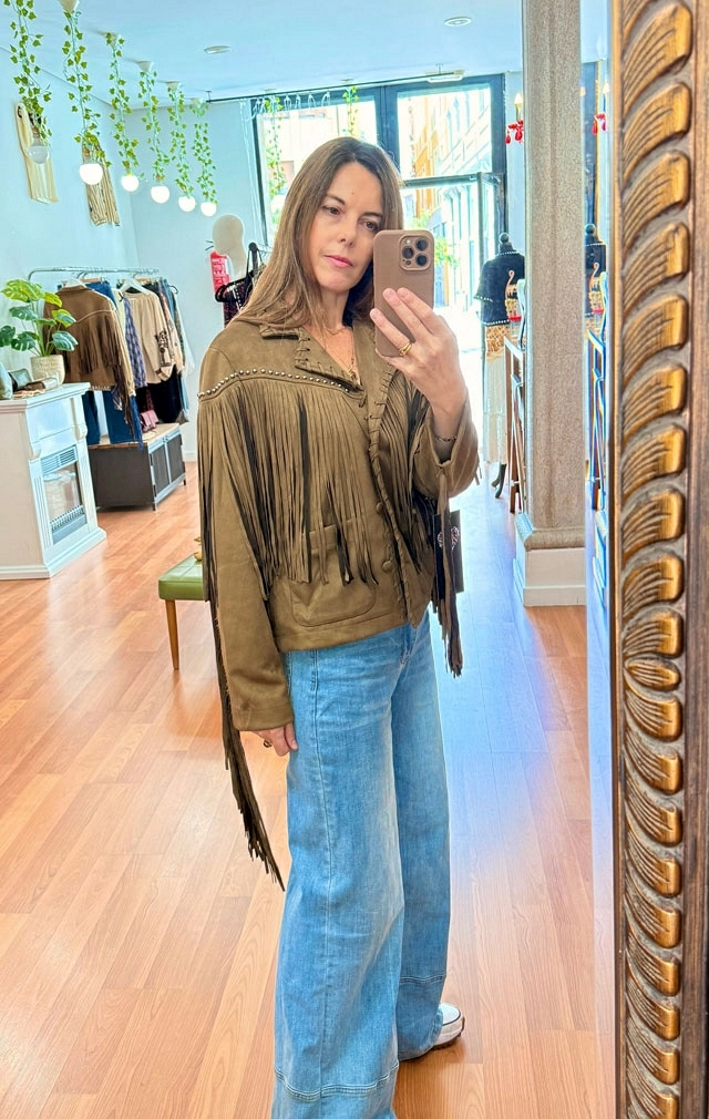 CHAQUETA CON FLECOS