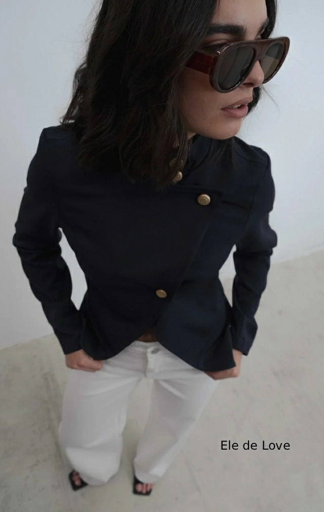 CHAQUETA CRUZADA BOTONES DORADOS CHAQUETA CRUZADA BOTONES DORADOS