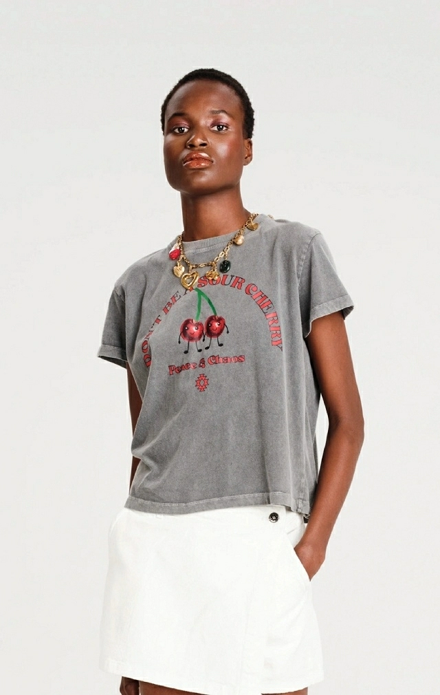 CHERRY-BOMB CROP T-SHIRT