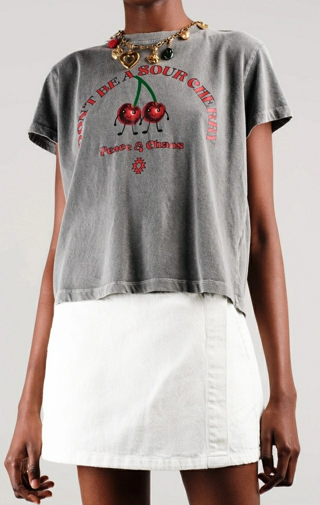 CHERRY-BOMB CROP T-SHIRT