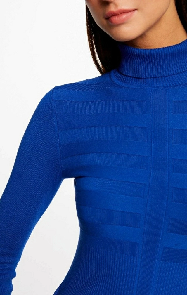 JERSE DE CUELLO ALTO AZUL JERSE DE CUELLO ALTO AZUL