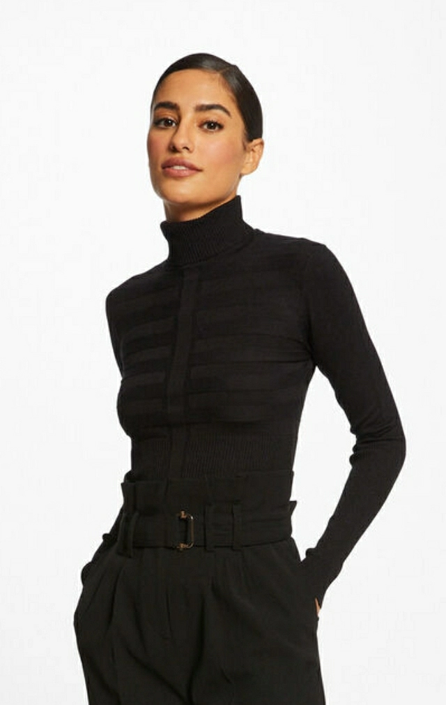 JERSEY CUELLO ALTO NEGRO