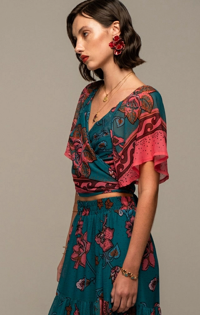 MAGNOLIA WRAP CROP TOP