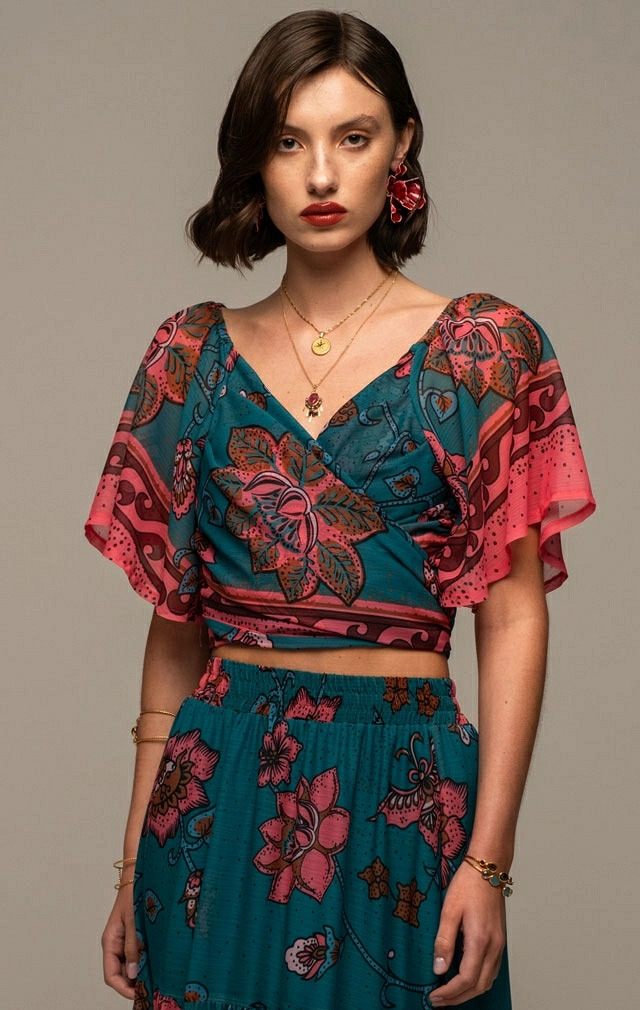MAGNOLIA WRAP CROP TOP