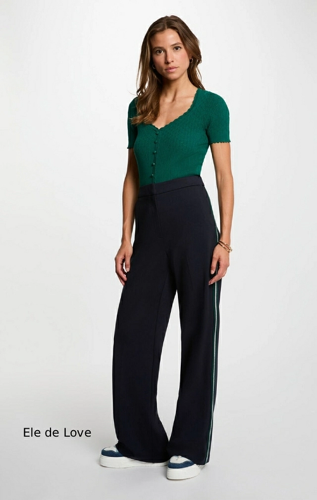 PANTALON ANCHO CON BANDAS LATERALES PANTALON ANCHO CON BANDAS LATERALES