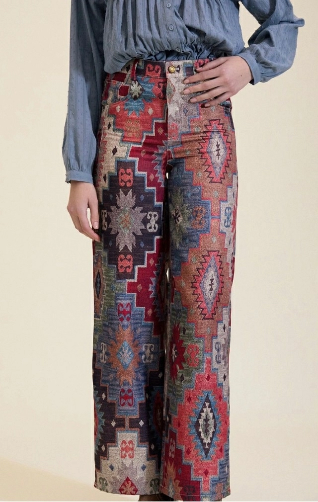 Pantalón con estampado étnico
