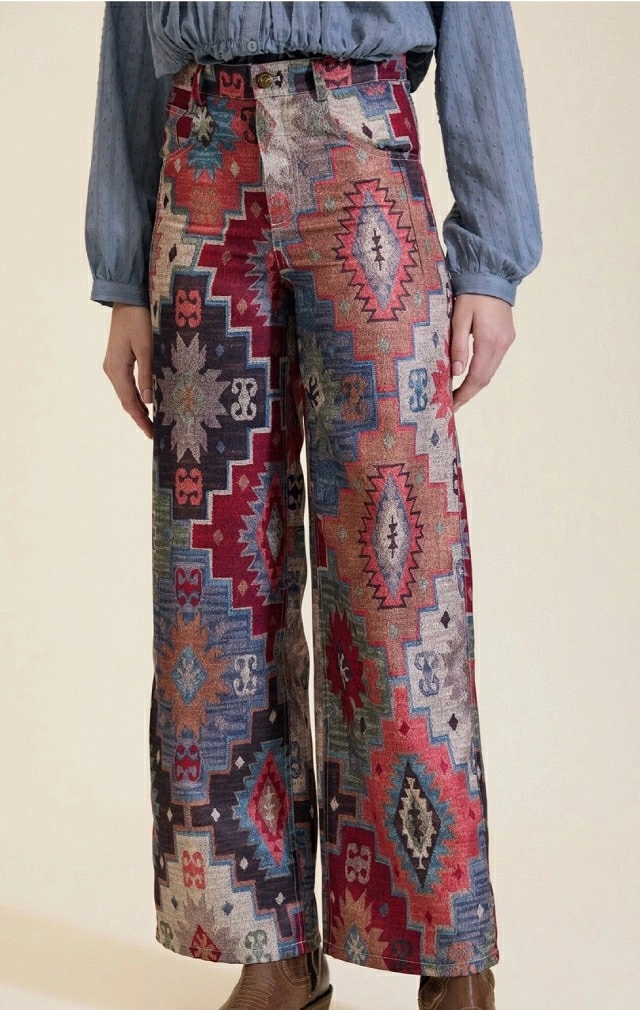 Pantalón con estampado étnico Pantalón con estampado étnico