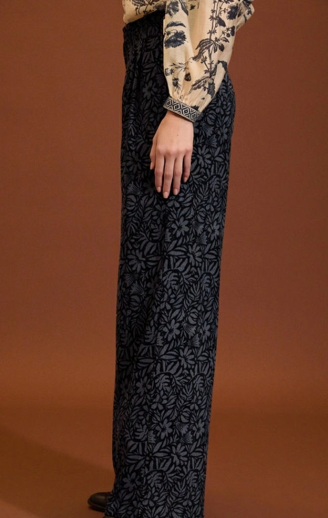 PANTALON DE PANA ESTAMPADO EN AZUL