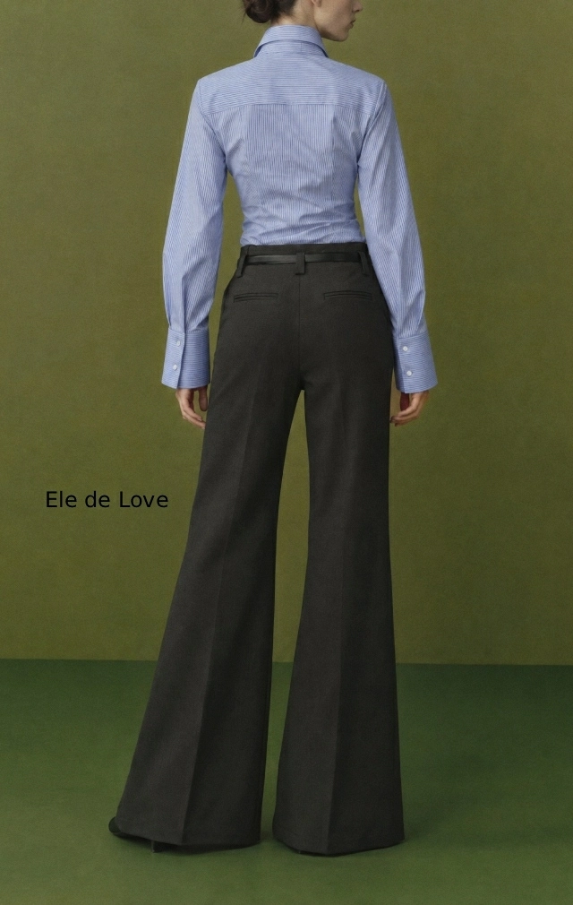 PANTALÓN GRIS CON CINTURÓN