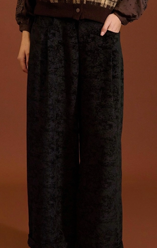 PANTALON HOLGADO DE TERCIOPELO