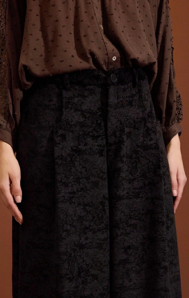 PANTALON HOLGADO DE TERCIOPELO PANTALON HOLGADO DE TERCIOPELO