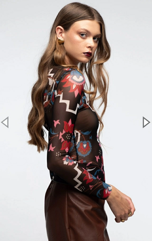 ROMANCER TOP ROMANCER TOP